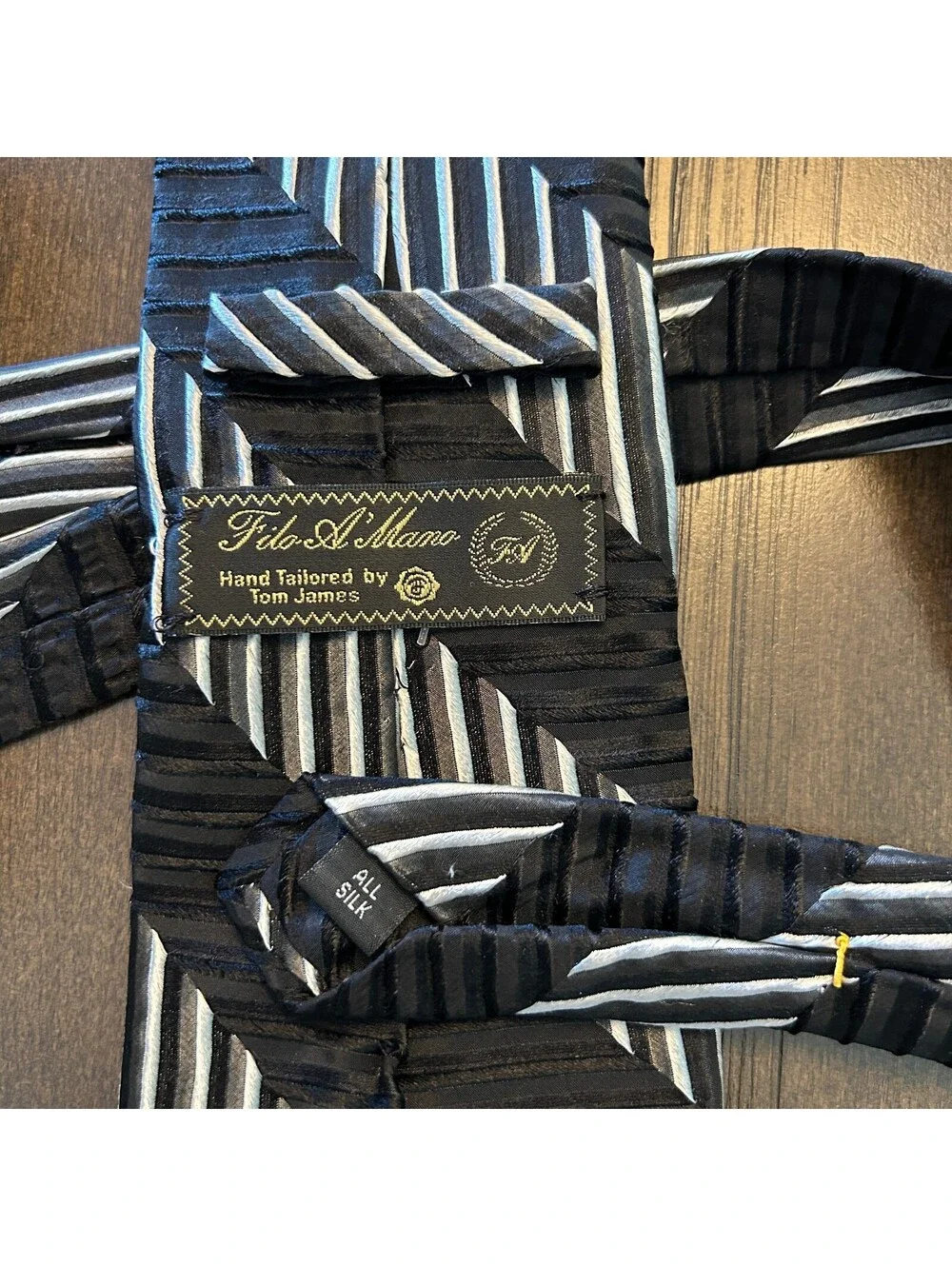 Tito Avellano Tom James Black Silver Geometric Silk Tie NWOT